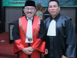 Berasal Anak Kampung Kabupaten Landak Kini Jadi Pengacara