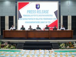 Gagalkan Penyelundupan 55,2 Kg Sabu di Perbatasan, Pangdam XII/Tpr Pimpin Press Release