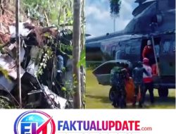 Turun dari Bukit Menggunakan Ambulans, Seluruh Jenazah Korban Helikopter Jatuh di Sekadau Kalbar Langsung Diterbangkan ke Pontianak