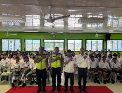 Police Goes to School, KBO Lantas Polres Melawi Jadi Inspektur Upacara di Yayasan Sungai Kehidupan Borneo
