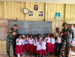 Tingkatkan semangat belajar anak Papua,Satgas Yonif 645/Gty kunjungi SD Inpres Eragayam